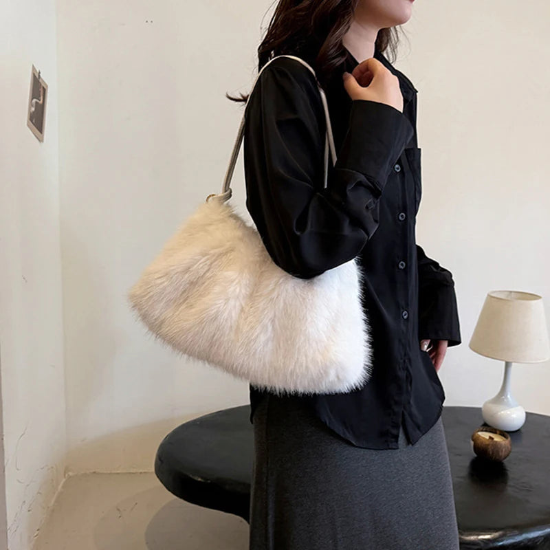 Women's Large Capacity Shoulder Bag Solid Color Plush Imitation Fur Handbag For Autumn And Winter Fashion