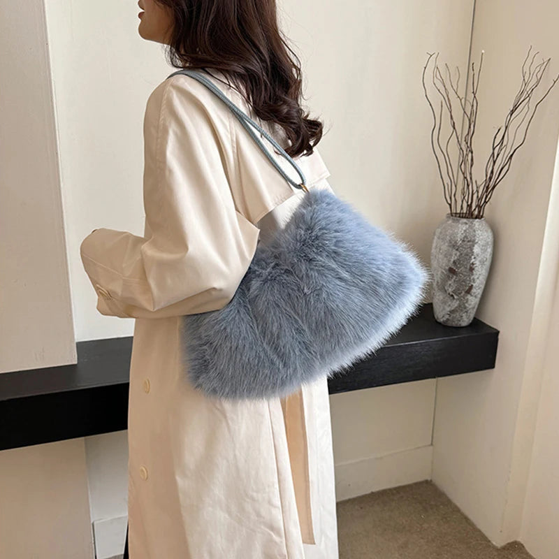 Women's Large Capacity Shoulder Bag Solid Color Plush Imitation Fur Handbag For Autumn And Winter Fashion