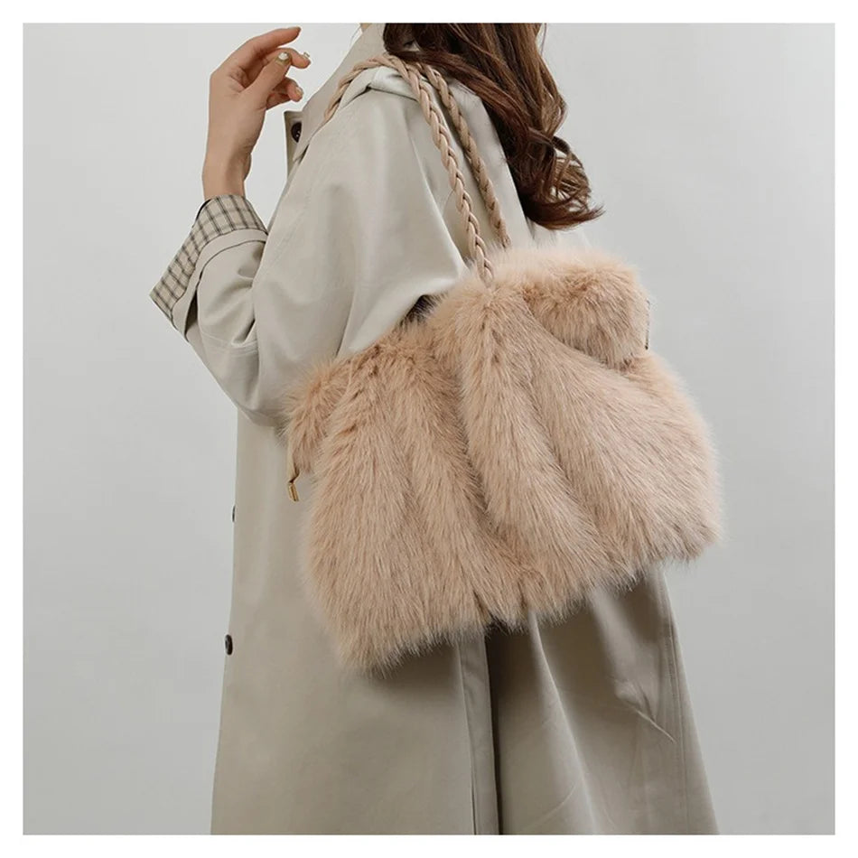 Women's Plush Shoulder Bag High-end Fashion Luxury Soft Faux For Skin Shoulder Bag Faux Fur Women's Bag
