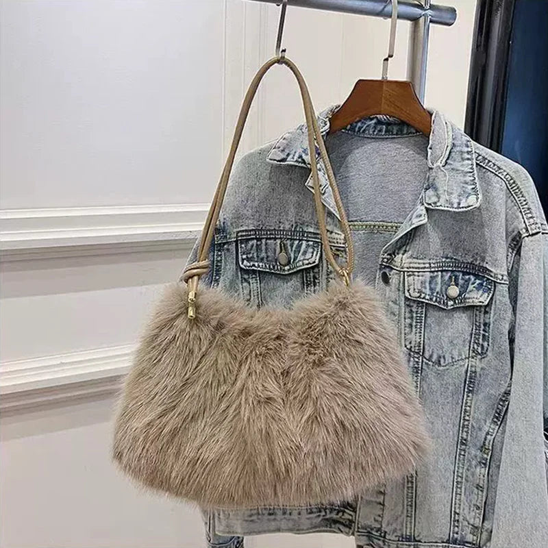 Women's Large Capacity Shoulder Bag Solid Color Plush Imitation Fur Handbag For Autumn And Winter Fashion