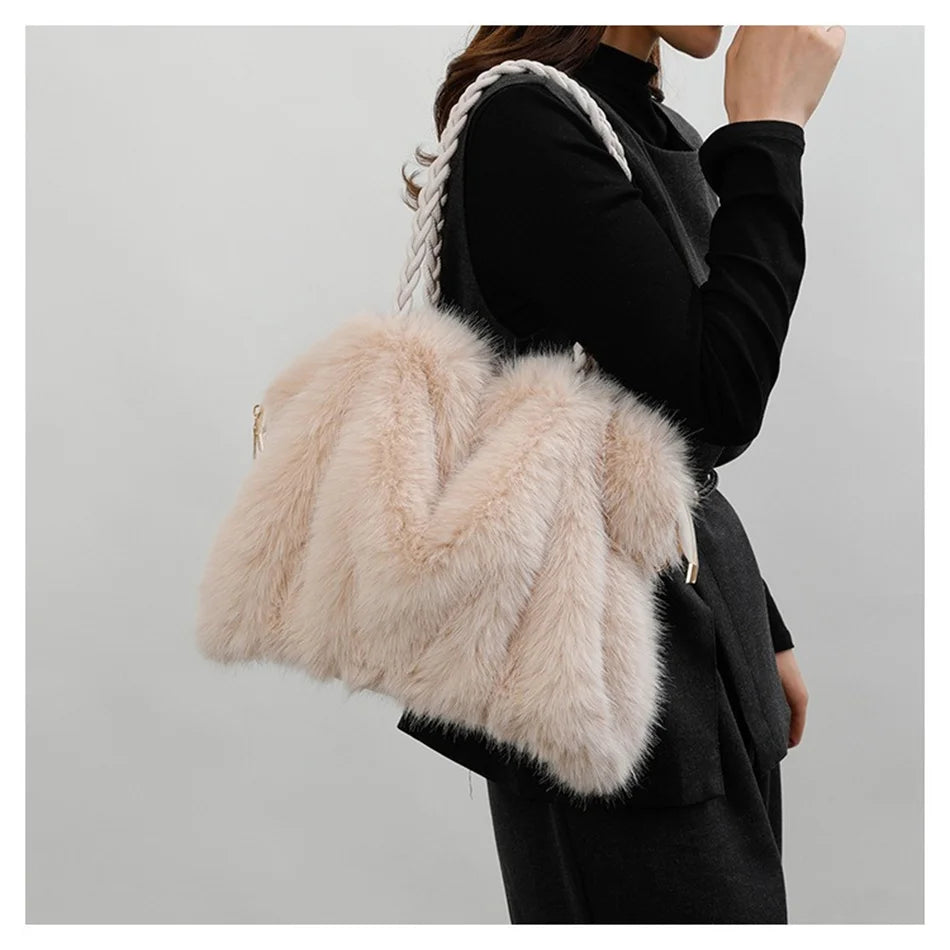 Women's Plush Shoulder Bag High-end Fashion Luxury Soft Faux For Skin Shoulder Bag Faux Fur Women's Bag