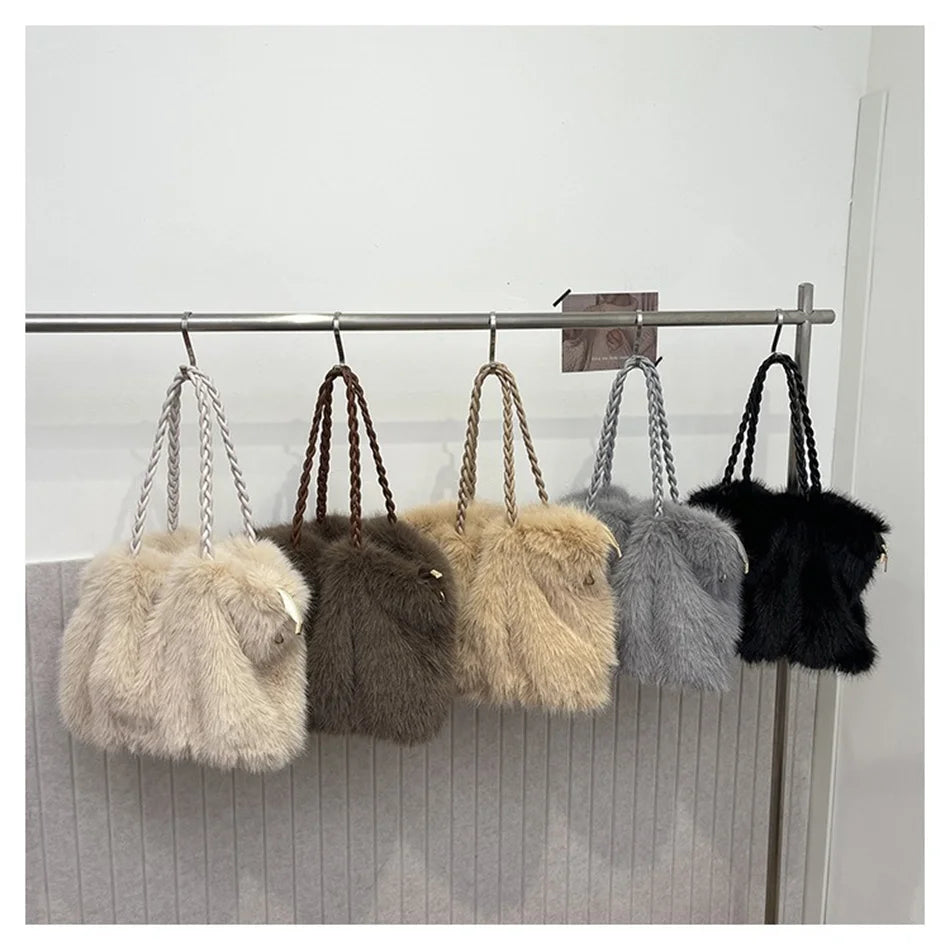 Women's Plush Shoulder Bag High-end Fashion Luxury Soft Faux For Skin Shoulder Bag Faux Fur Women's Bag