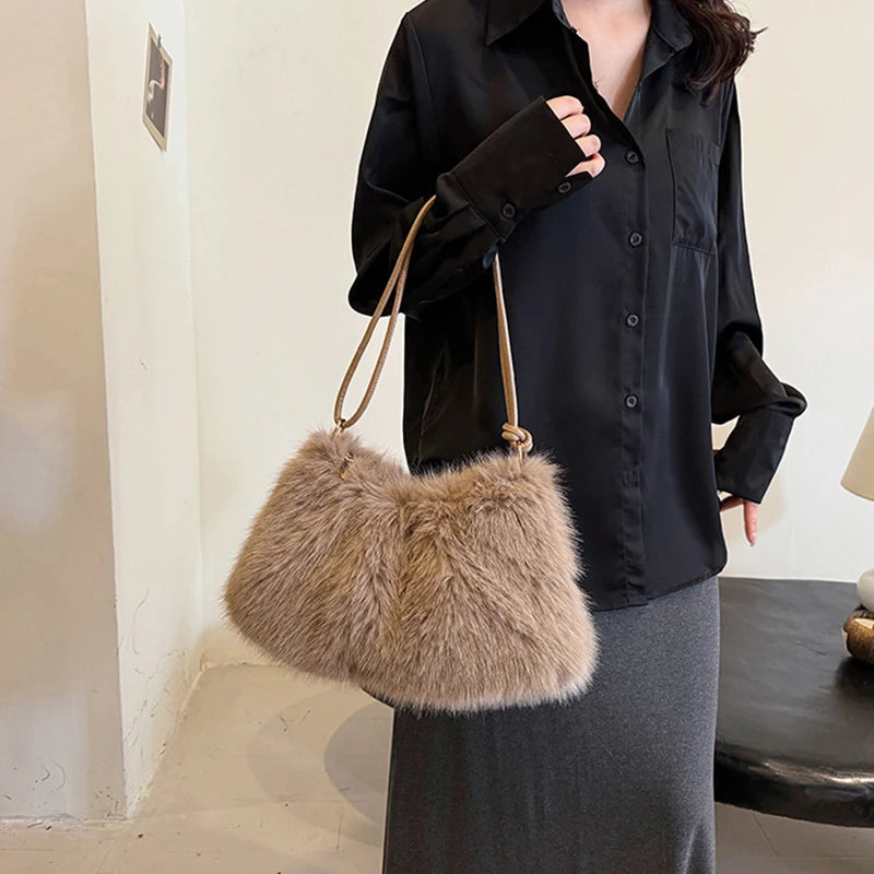 Women's Large Capacity Shoulder Bag Solid Color Plush Imitation Fur Handbag For Autumn And Winter Fashion