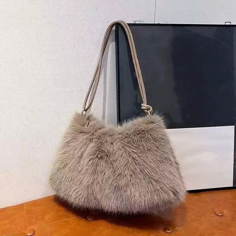 Women's Large Capacity Shoulder Bag Solid Color Plush Imitation Fur Handbag For Autumn And Winter Fashion