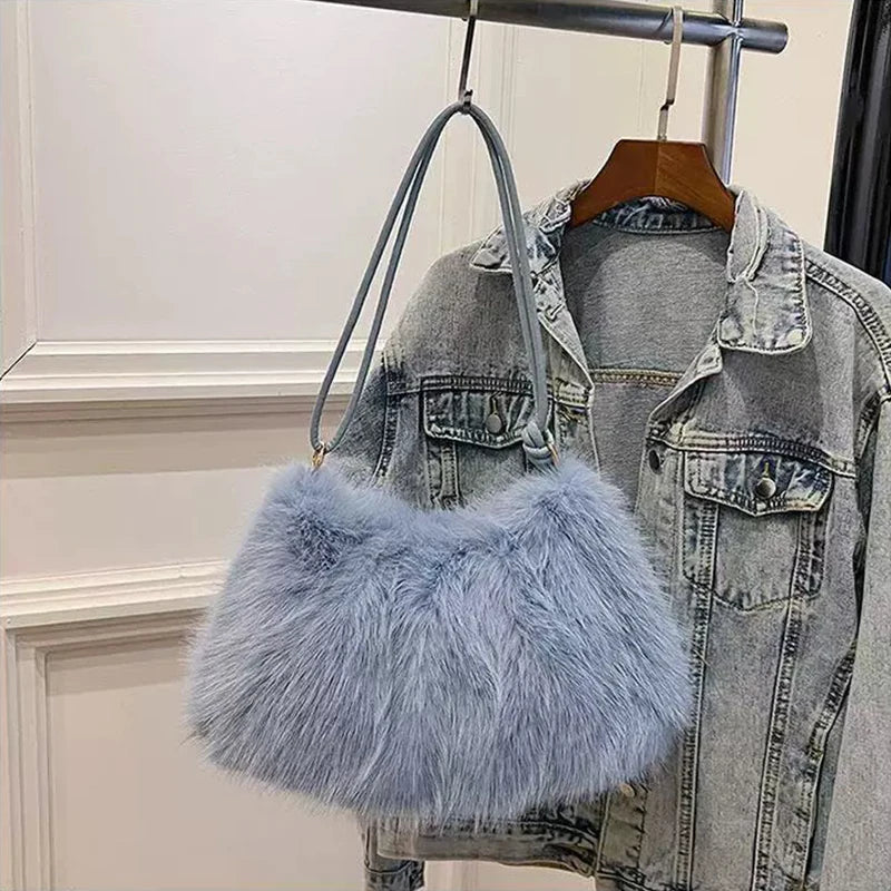 Women's Large Capacity Shoulder Bag Solid Color Plush Imitation Fur Handbag For Autumn And Winter Fashion