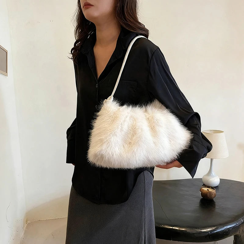 Women's Large Capacity Shoulder Bag Solid Color Plush Imitation Fur Handbag For Autumn And Winter Fashion