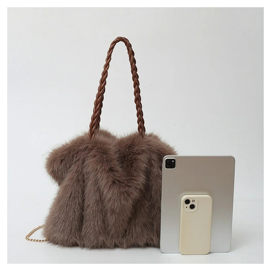 Women's Plush Shoulder Bag High-end Fashion Luxury Soft Faux For Skin Shoulder Bag Faux Fur Women's Bag
