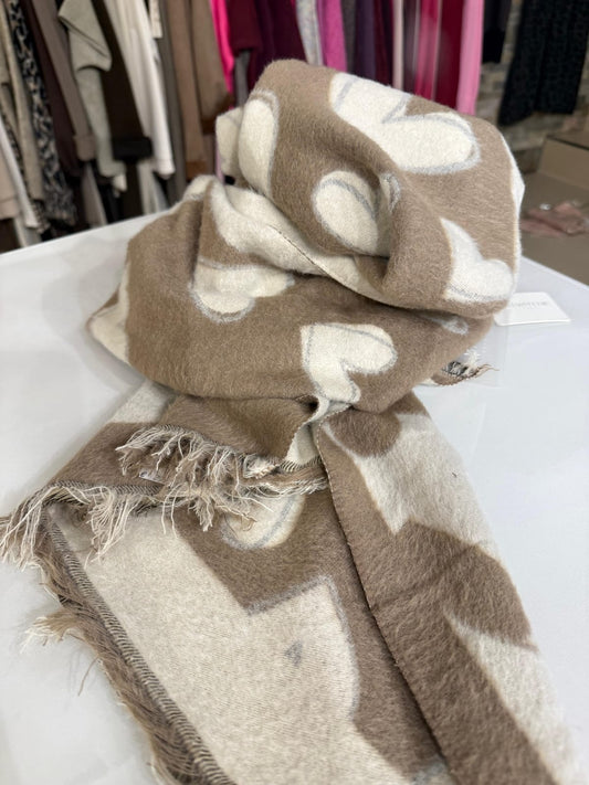 Kuscheliger Winterschal mit Herzmuster - Lalu-boutique